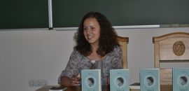 Євгенія Сенік презентувала в  Острозькій  академії роман про долю заробітчан  