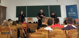 Студенти Острозької академії спілкувалися з поліцією Рівного