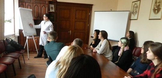 Студенти Острозької академії відвідали Рівненський обласний лабораторний центр МОЗ України