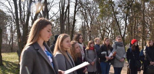 Викладачі та студенти катедри української мови і літератури вшанували пам'ять про Т. Г. Шевченка