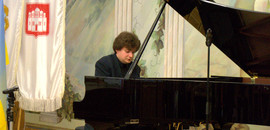 Всесвітньо відомий піаніст Роман Лопатинський виступив у Острозькій академії