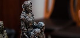 Музей Острозької академії поповнився ще двома скульптурами Петра Капшученка
