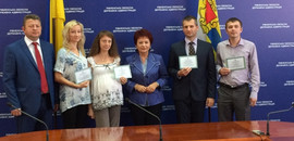 Молодий науковець та 13 студентів Острозької академії отримали премії голови  Рівненської облдержадміністрації