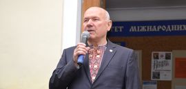 В Острозькій академії спільно виконали гімн України