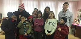 Вихованці дитбудинків Рівненщини отримали подарунки від студентів Острозької академії