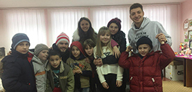 Вихованці дитбудинків Рівненщини отримали подарунки від студентів Острозької академії
