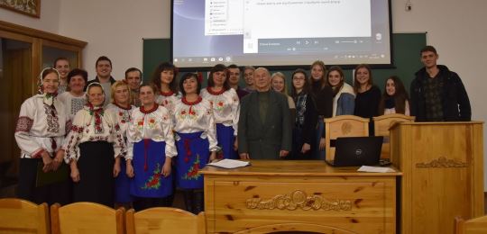 В Острозькій академії ансамбль «Берегиня» заспівав українських пісень