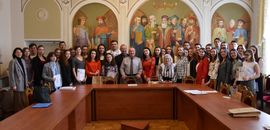 Студентів Острозької академії нагородили стипендіями і грантами від української діаспори