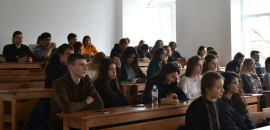 Для студентів Острозької академії розповіли про журналістику конфлікту