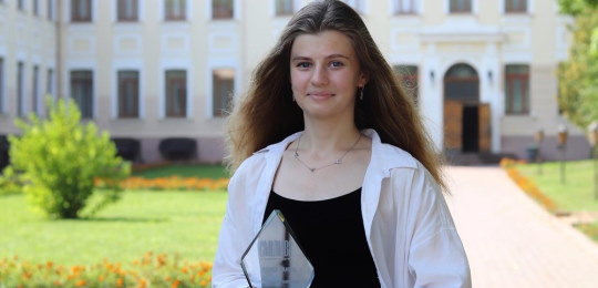 Студентка Анна Щерба стала переможницею премії «СМІЛИВІ»