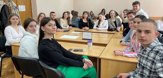 Студенти Острозької академії взяли участь у заході «Міжсекторальний діалог щодо залучення молоді як публічних управлінців у Рівненській області»